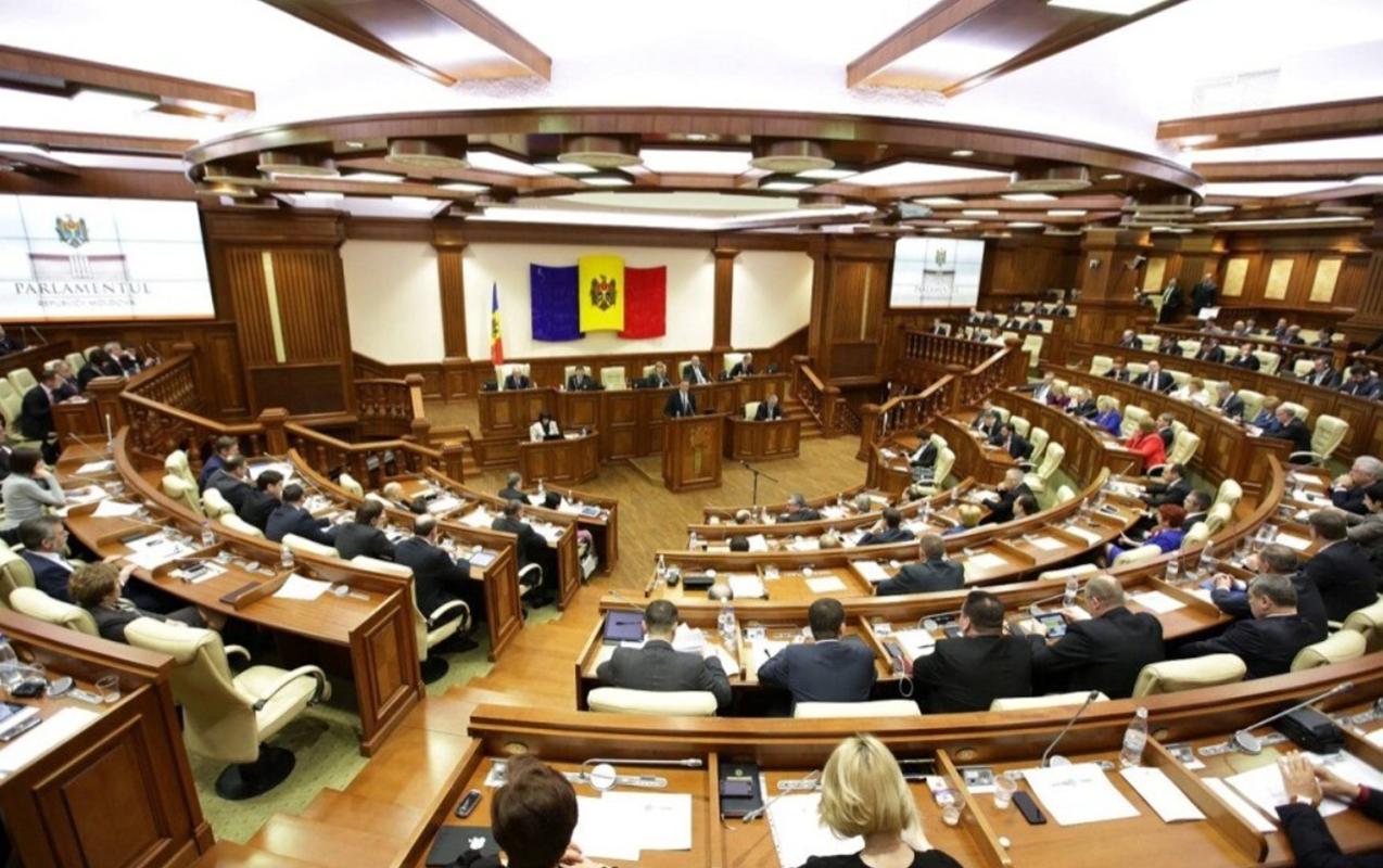 Moldovada hökumətin yeni tərkibi TƏSDİQLƏNDİ