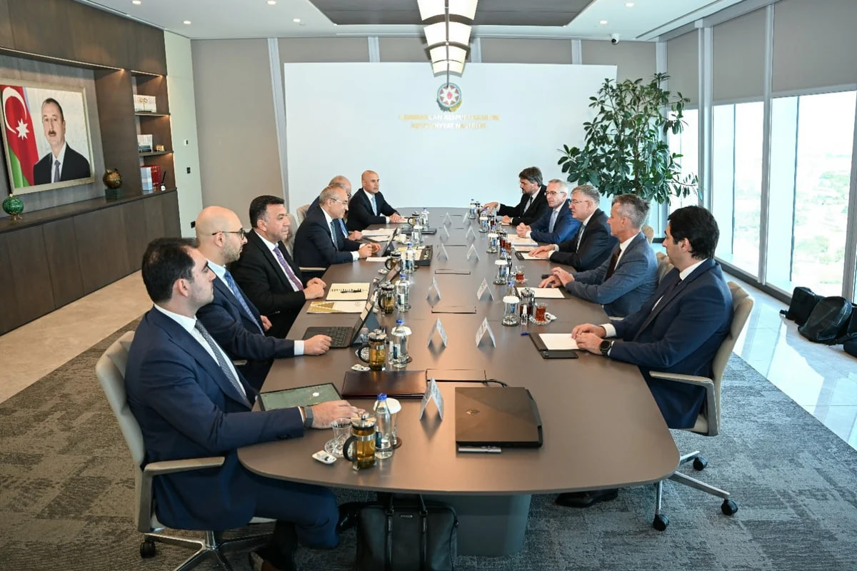 Mikayıl Cabbarov Çexiyanın "Agrofert" şirkətinin rəhbərliyi ilə görüşdü - FOTO Mikayıl Cabbarov Çexiyanın "Agrofert" şirkətinin rəhbərliyi ilə görüşdü - FOTO