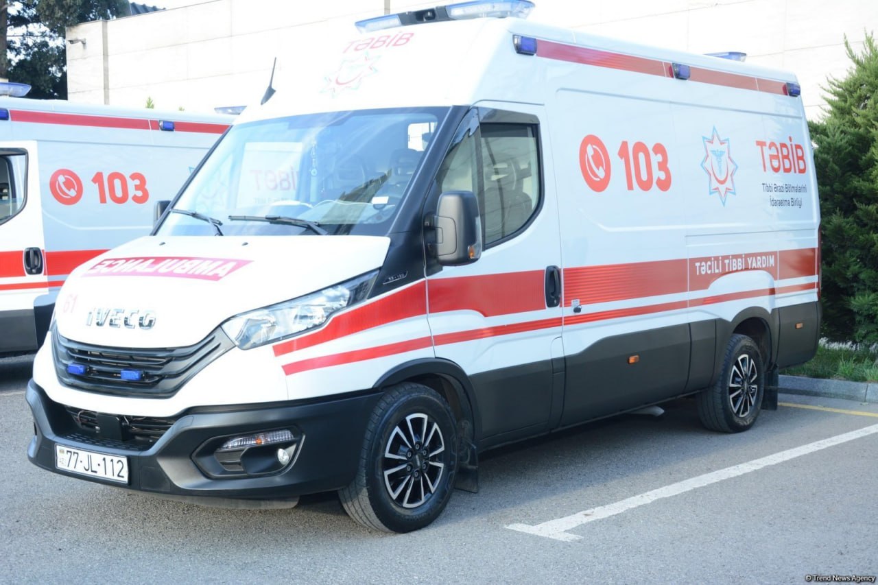 Ceyranbatandakı yanğında uşaq özünü binadan atdı