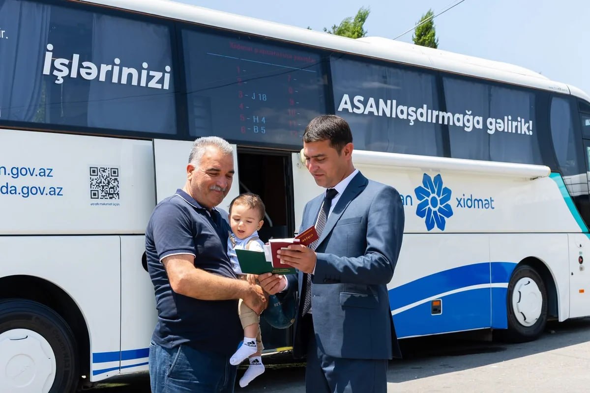 Səyyar "ASAN xidmət" Laçında &ndash; FOTO