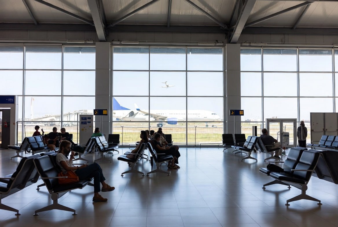 Rusiyanın 3 aeroportu bağlandı Rusiyanın 3 aeroportu bağlandı