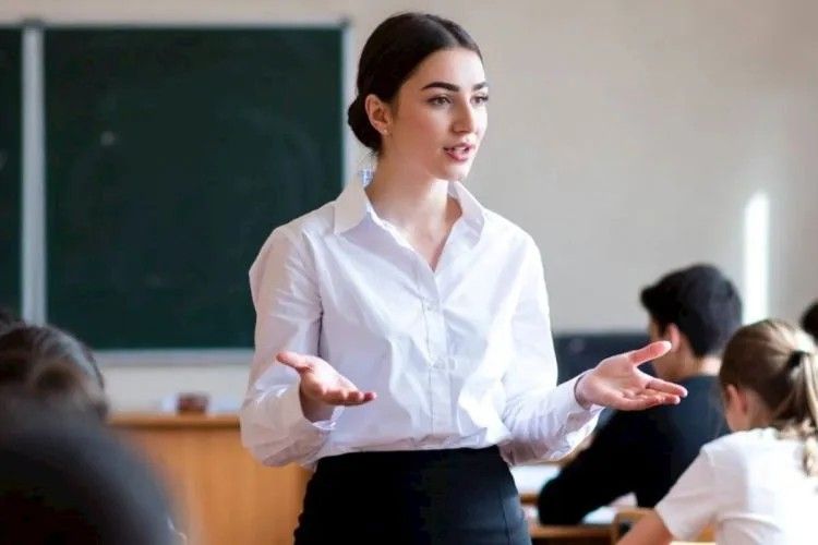 Müəllimlərin geyimi necə olacaq? &ndash; RƏSMİ AÇIQLAMA