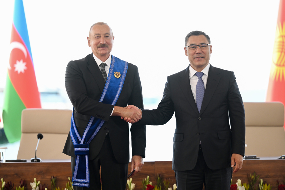 Azərbaycan və Qırğızıstan prezidentləri təltif olundu - FOTO Azərbaycan və Qırğızıstan prezidentləri təltif olundu - FOTO