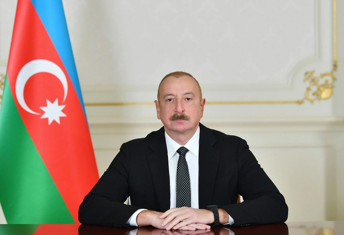 Prezidentin sosial hesablarında Xalq şairi ilə bağlı PAYLAŞIM - FOTO