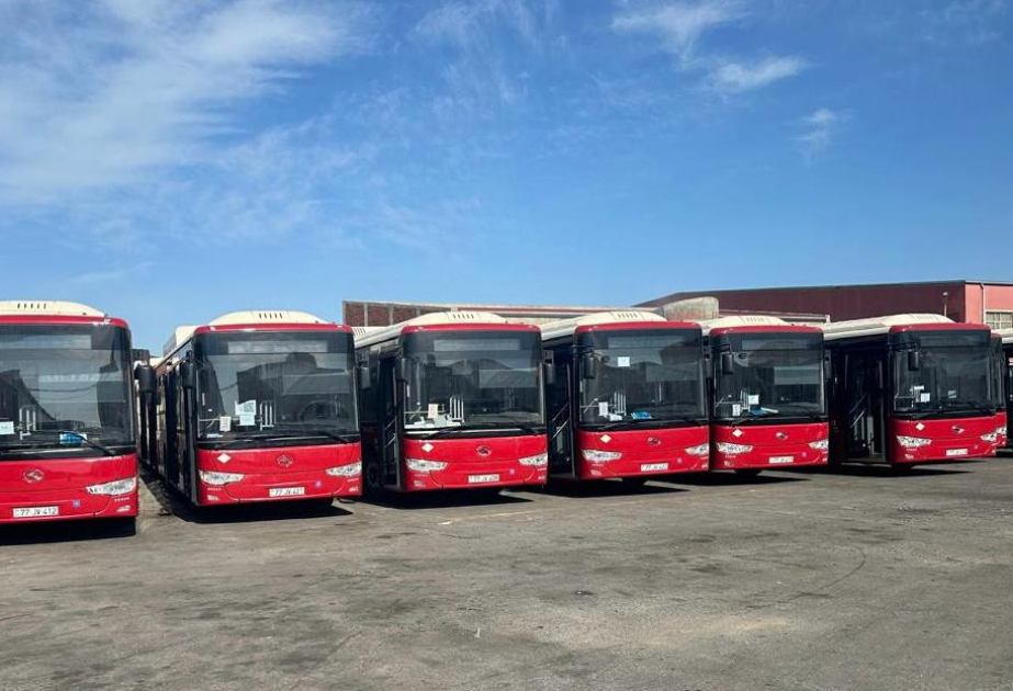 Bakıda iki marşrut üzrə avtobuslar YENİLƏNİR Bakıda iki marşrut üzrə avtobuslar YENİLƏNİR