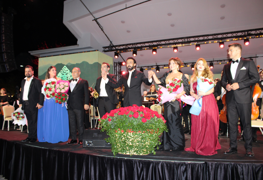 XV Qəbələ Beynəlxalq Musiqi Festivalı başa çatdı XV Qəbələ Beynəlxalq Musiqi Festivalı başa çatdı
