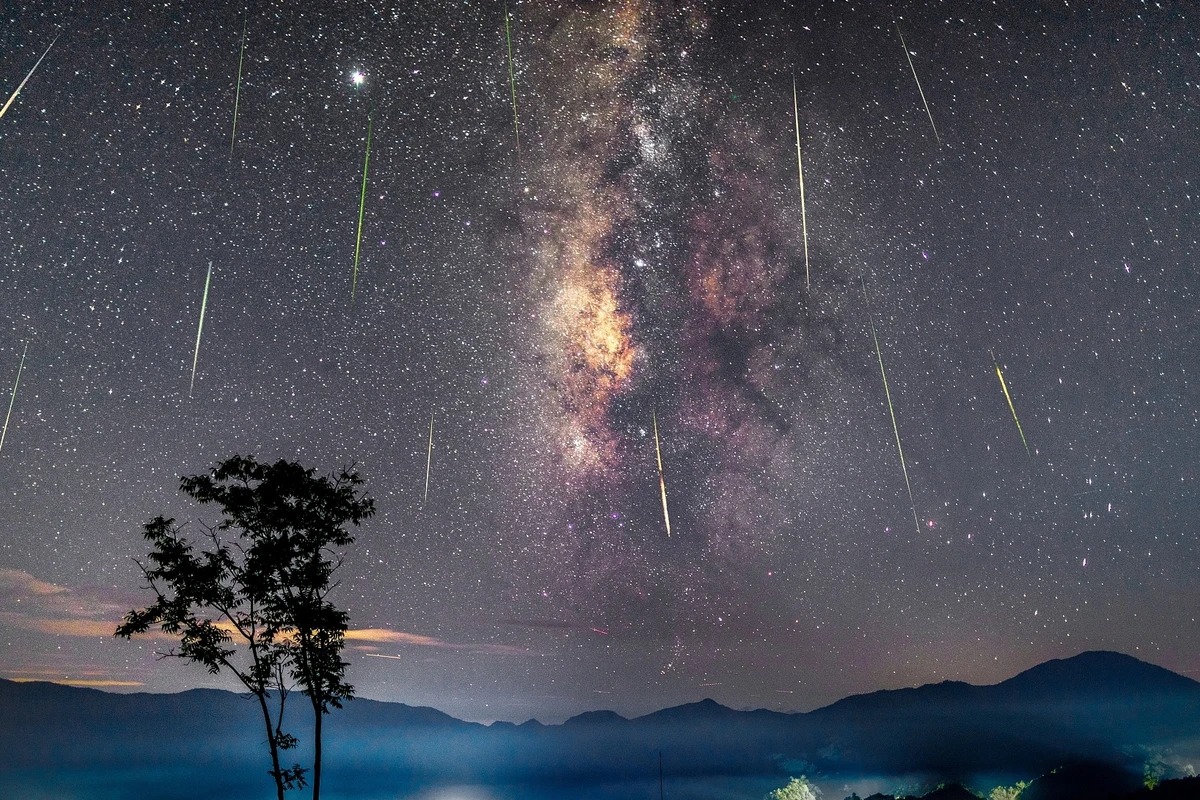Perseid meteor yağışı olacaq &ndash; BU TARİXDƏ