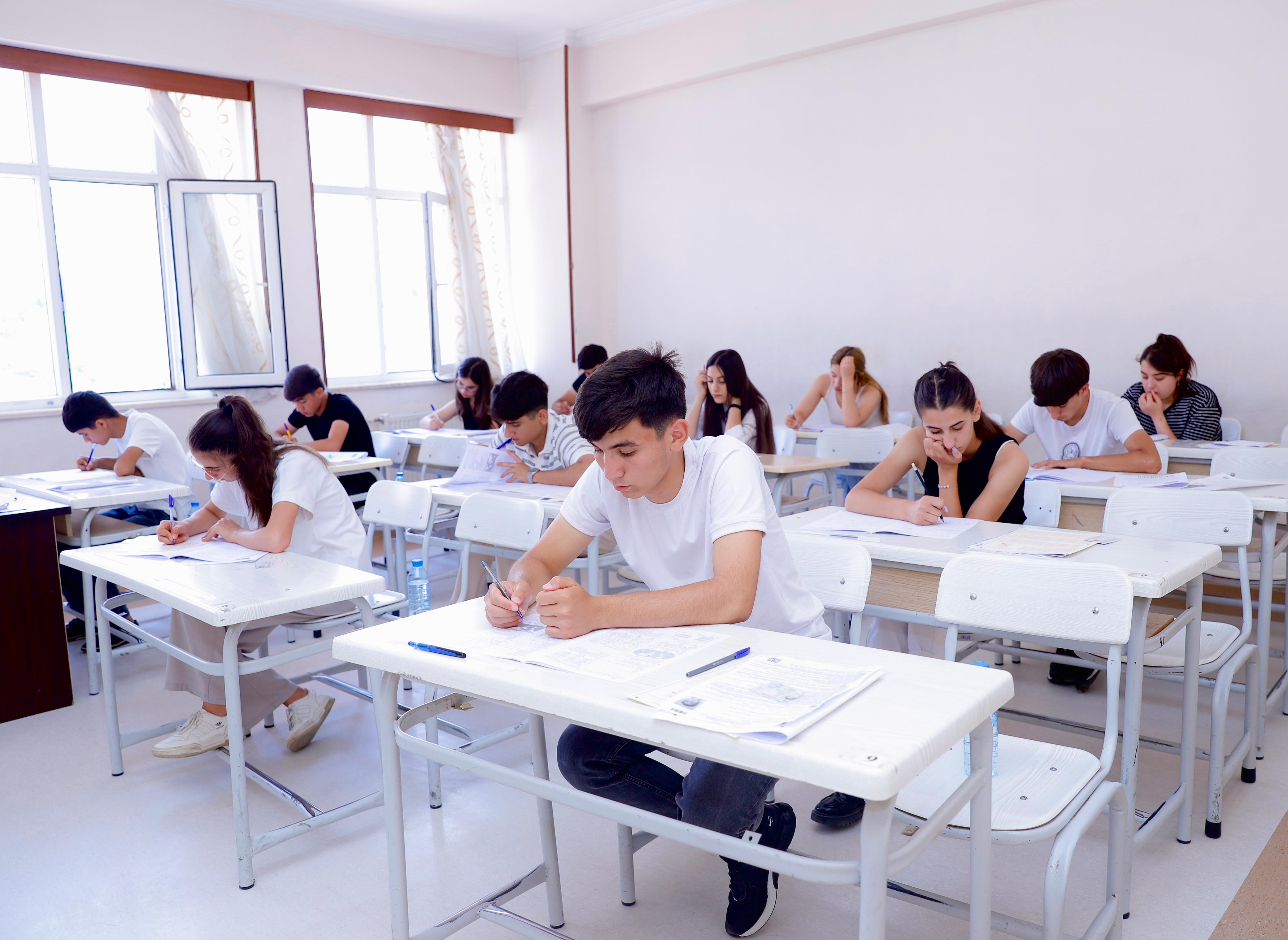 Abituriyent evindən çıxmadan qəbul imtahanı verəcək &ndash; Gələn ildən mümkündürmü?