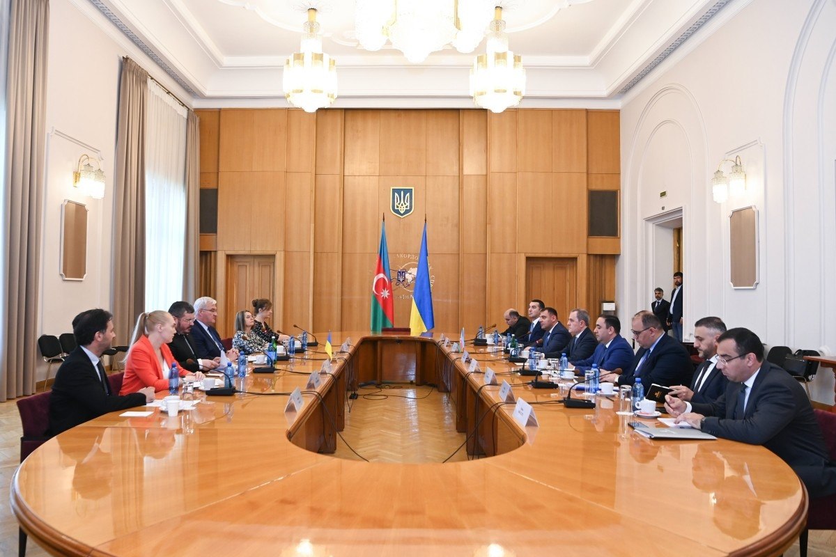 Kiyevdə Azərbaycan və Ukrayna XİN başçıları arasında geniş tərkibdə görüş &ndash; FOTO