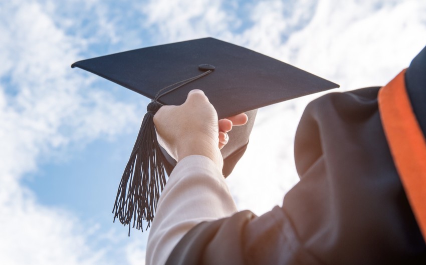Tələbələrin DİQQƏTİNƏ!-Bu üsulla universiteti vaxtından əvvəl bitirə bilərsiniz