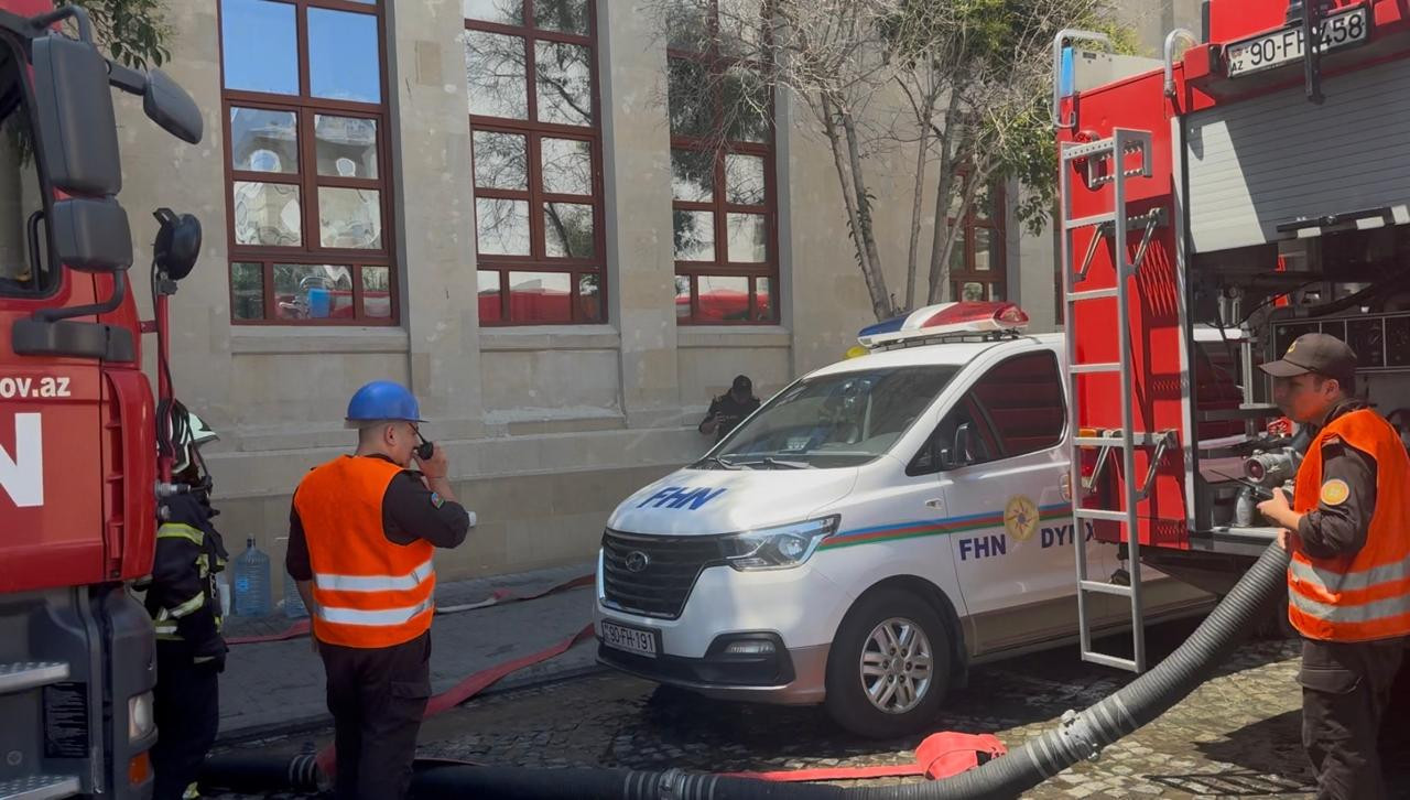 Bakıdanın mərkəzindəki yanğında 6 nəfər tüstüdən ZƏHƏRLƏNİB