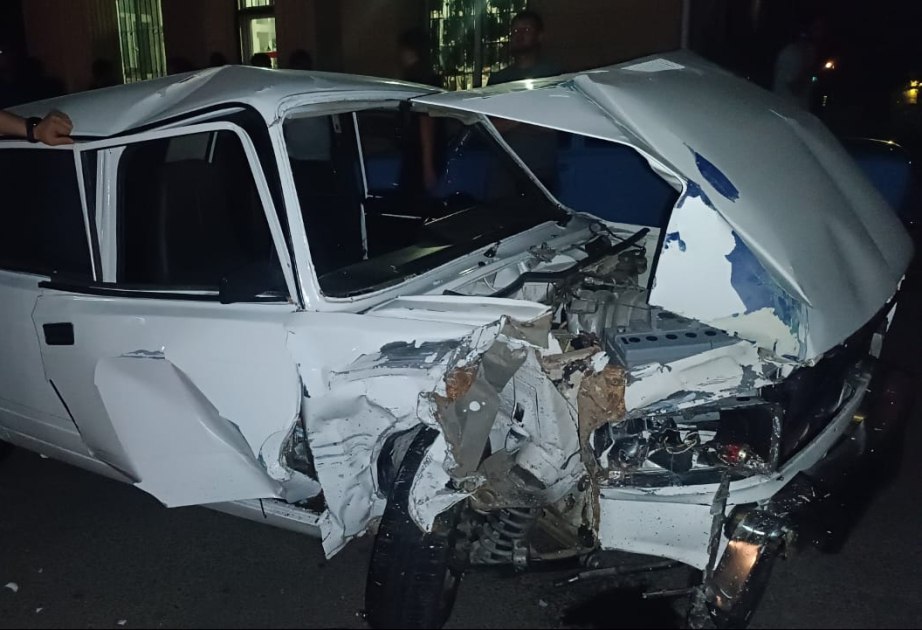 Tovuzun mərkəzində qəza: VAZ və “Kia” toqquşdu - FOTO Tovuzun mərkəzində qəza: VAZ və “Kia” toqquşdu - FOTO