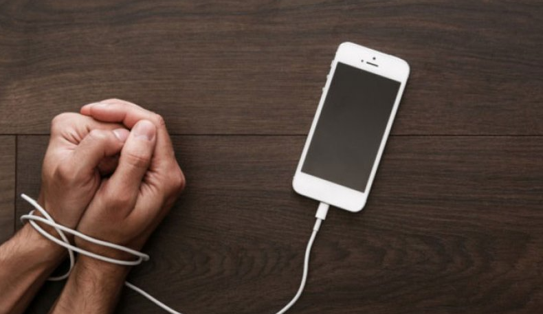 Həbsxana amerikalıya smartfon asılılığından qurtulmağa kömək etdi