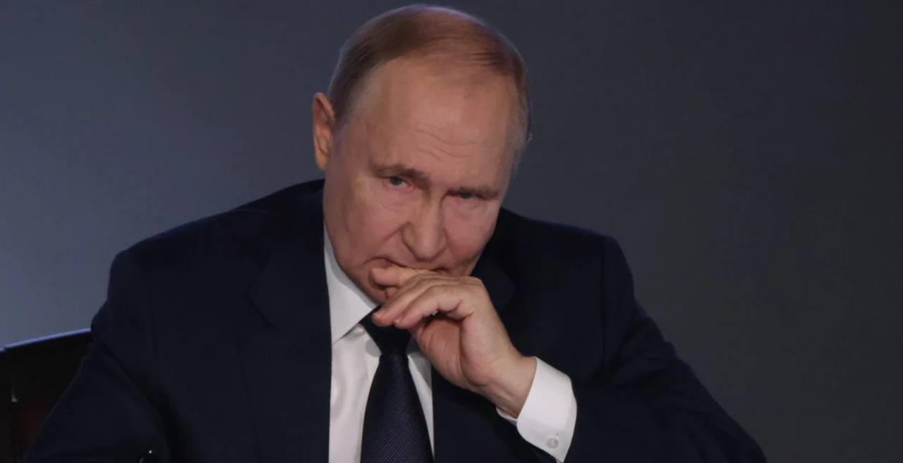 Putin Ukrayna PUA-larından qorunmaq üçün zirehli qatardan istifadə edir
