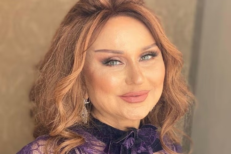 Xalq artistinin dəbdəbəli bağ evi diqqət çəkdi - VİDEO