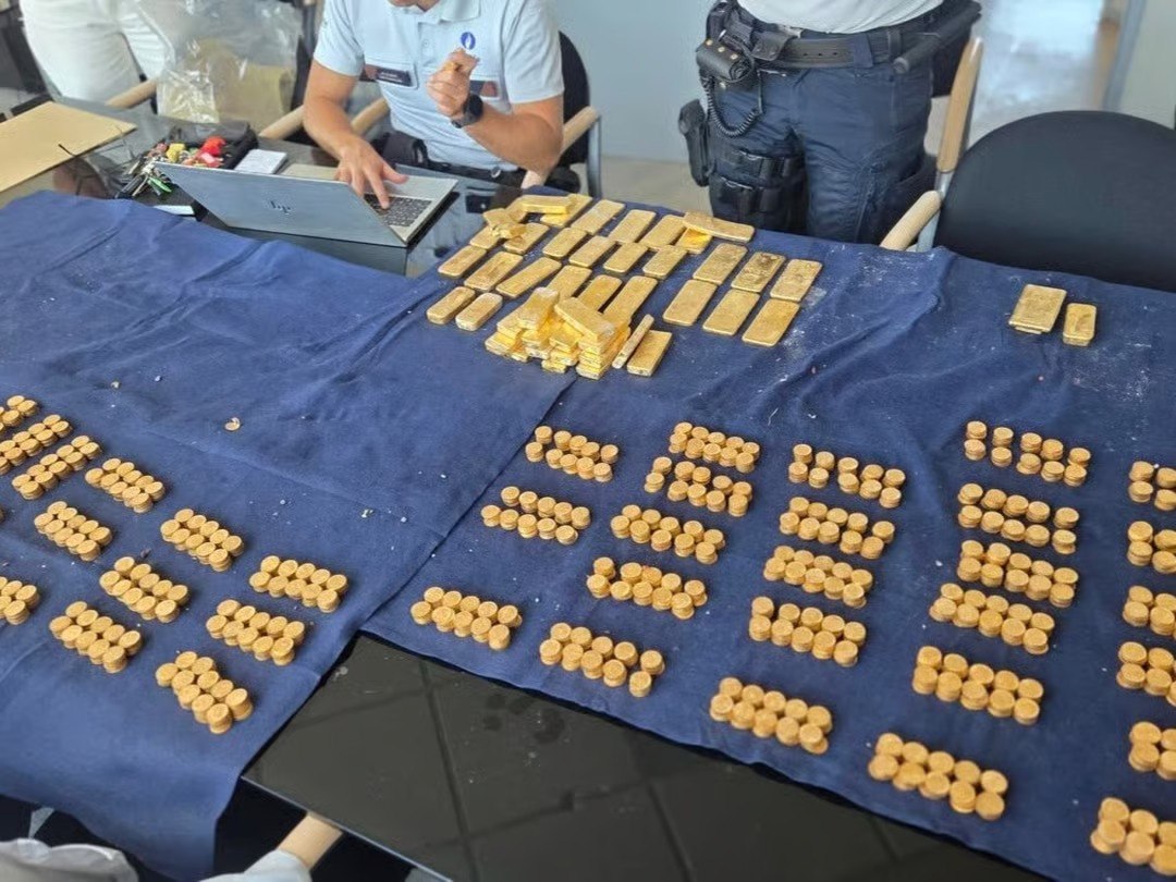 Təmir zamanı divardan sərvət çıxdı – 9 milyon dəyərində qızıl Təmir zamanı divardan sərvət çıxdı – 9 milyon dəyərində qızıl