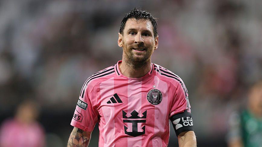 Messi penalti vura bilmədi, komandası darmadağın oldu - VİDEO Messi penalti vura bilmədi, komandası darmadağın oldu - VİDEO
