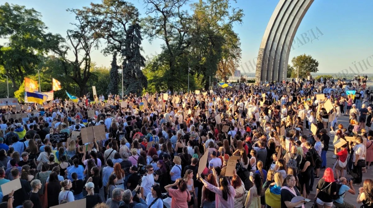 Kiyevdə etiraz yürüşü keçildi: &ldquo;Fedorov müdafiə naziri olsun&rdquo;
