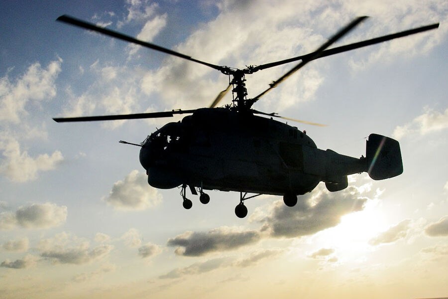 Yunanıstanda helikopter qəzası: Britaniyalı cütlük və pilot həlak olub