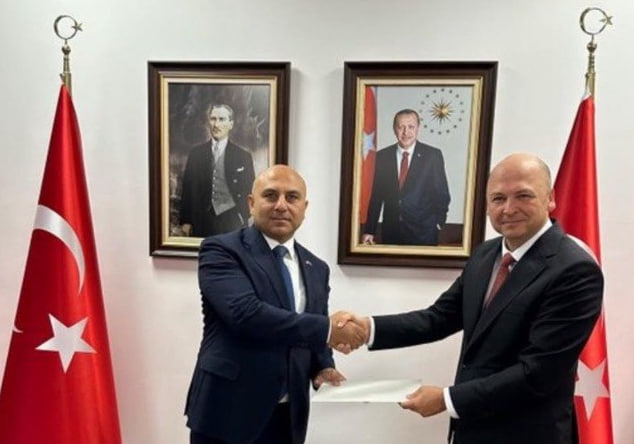 Azərbaycan səfiri etimadnaməsinin surətini Türkiyə XİN-ə təqdim etdi - FOTO