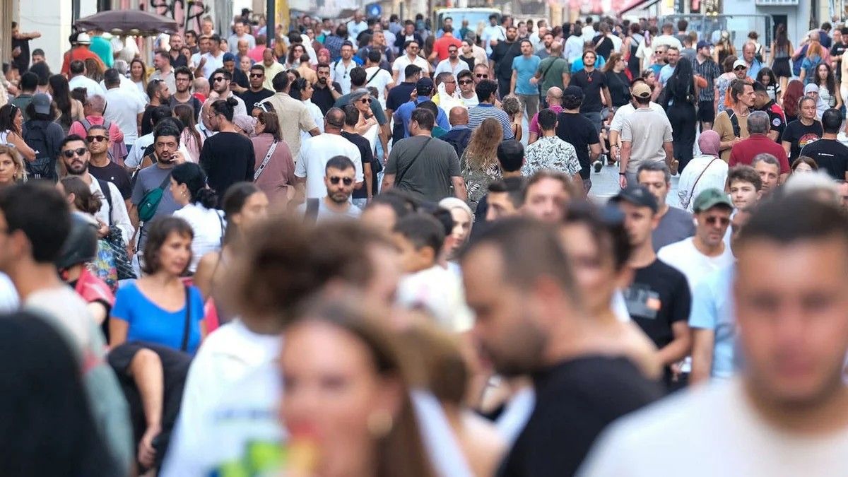 Bu ölkədə hər 15 nəfərdən biri Azərbaycan dilində danışır