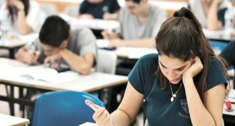 26 minədək abituriyent kənarda qalacaq - Ekspertdən XƏBƏRDARLIQ 26 minədək abituriyent kənarda qalacaq - Ekspertdən XƏBƏRDARLIQ
