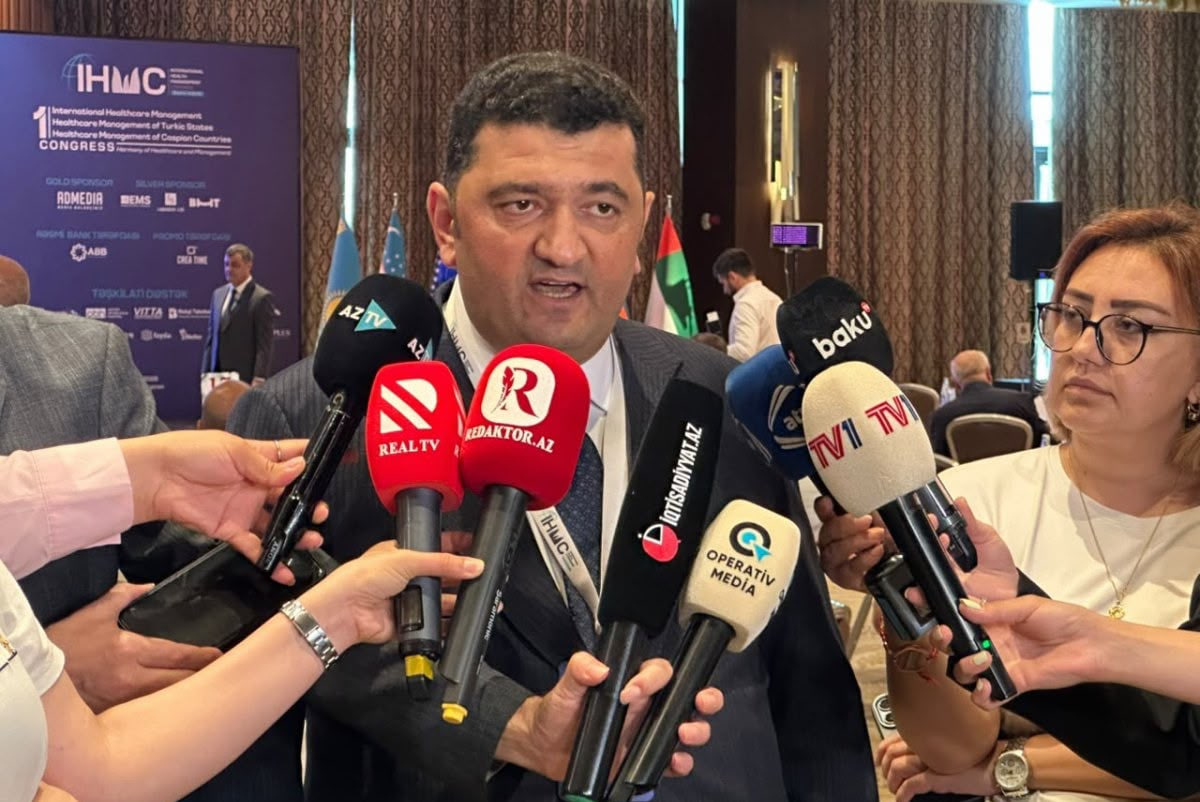 &ldquo;Green Card&rdquo; uddu, Yeni Klinikadakı rəhbər vəzifəsindən getdi &ndash; AÇIQLAMA