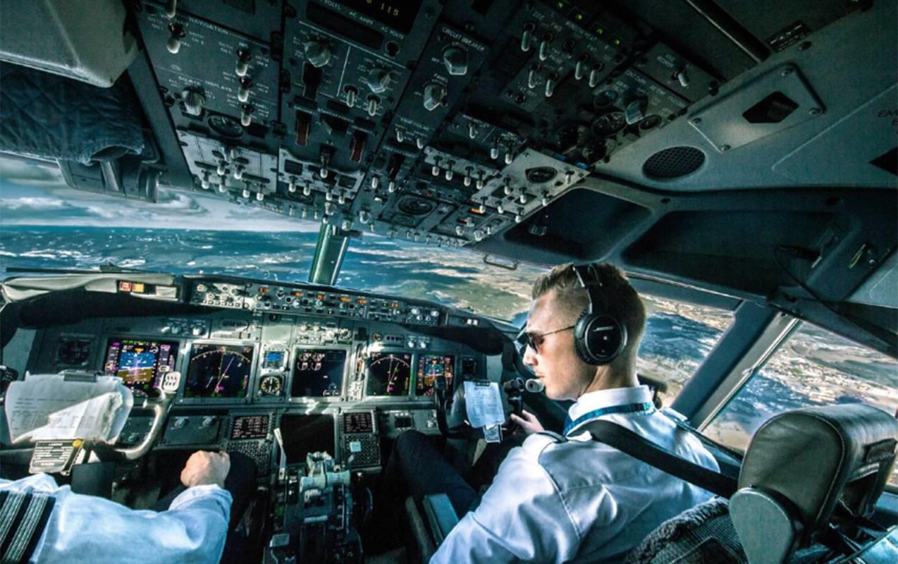 Pilotlar uçuş zamanı yuxuya getdi - Havada 28 dəqiqəlik təhlükəli anlar