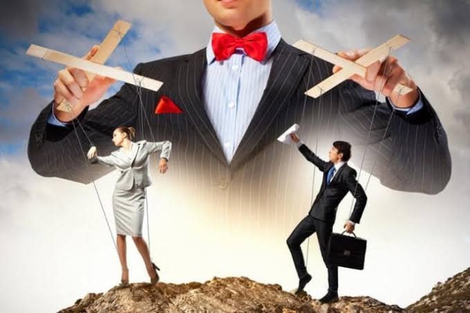 Cəmi 7 cümləyə həyatını dəyiş: manipulyasiya olunan yox, edən tərəfə çevril! Cəmi 7 cümləyə həyatını dəyiş: manipulyasiya olunan yox, edən tərəfə çevril!