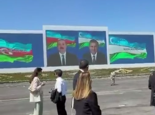 Buxara Hava Limanı Azərbaycan Prezidentini qarşılamağa hazırlaşır – VİDEO Buxara Hava Limanı Azərbaycan Prezidentini qarşılamağa hazırlaşır – VİDEO