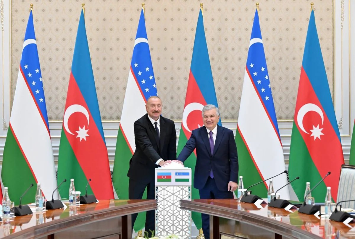Azərbaycan və Özbəkistan prezidentlərinin iştirakı ilə "ABB Davr" Bank layihəsinin açılışı olub &ndash; FOTO