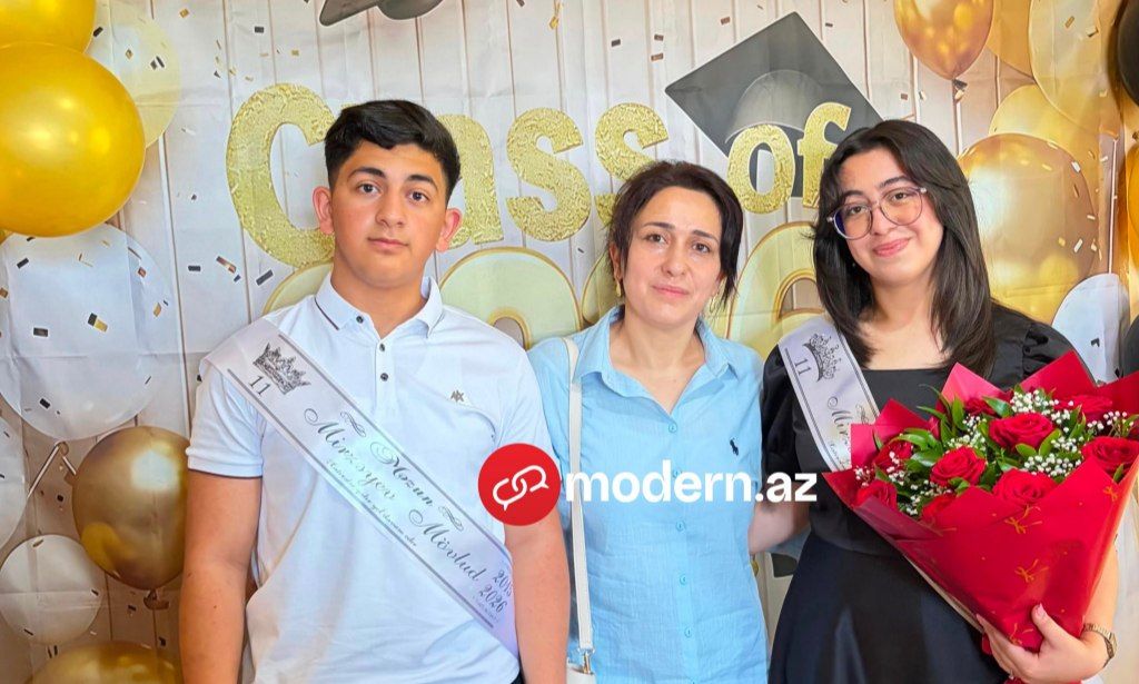 Azərbaycanda ana və iki övladı eyni vaxtda tələbə oldu - FOTO Azərbaycanda ana və iki övladı eyni vaxtda tələbə oldu - FOTO