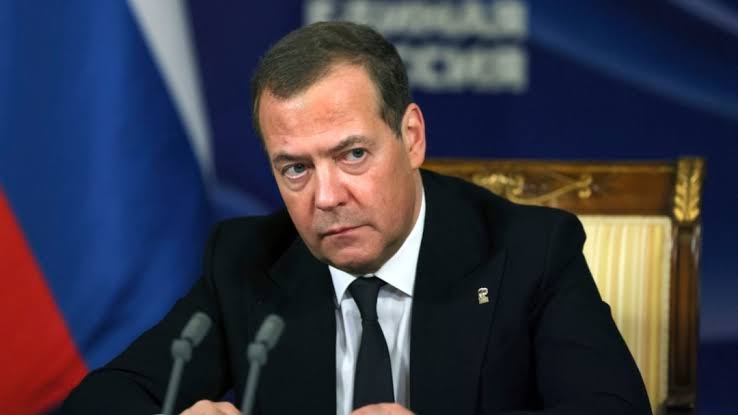Medvedev: “Zelenskini də Saakaşvilinin aqibəti gözləyir” Medvedev: “Zelenskini də Saakaşvilinin aqibəti gözləyir”