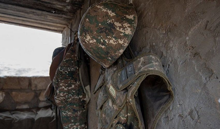 Erməni hərbçi evində asılmış vəziyyətdə tapıldı