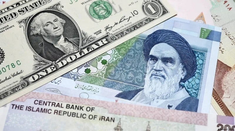 İranda dollar yeni rekord vurdu - FOTO