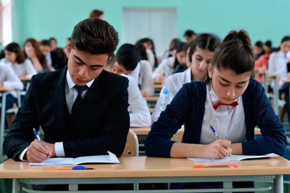 10-cu sinif şagirdləri üçün elektron yerdəyişmə prosesi BAŞLAYIR