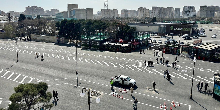 DİQQƏT! “Gənclik”də avtobusların dayanacaq yeri dəyişdirildi – FOTO DİQQƏT! “Gənclik”də avtobusların dayanacaq yeri dəyişdirildi – FOTO