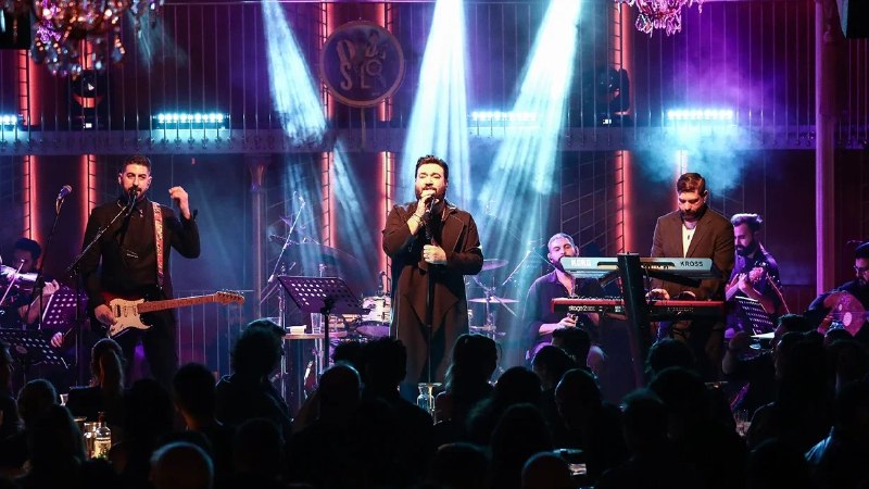 Məşhur musiqi qrupu dağıldı