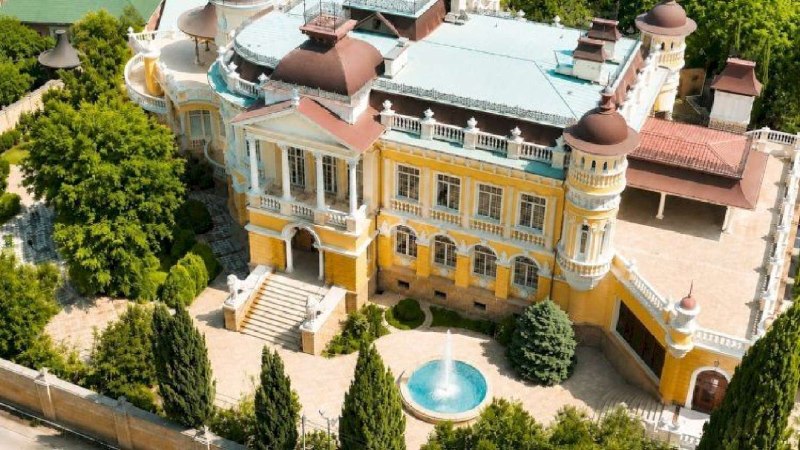 Bakıda saray kimi villa ŞOK qiymətə satışa çıxarıldı- FOTO