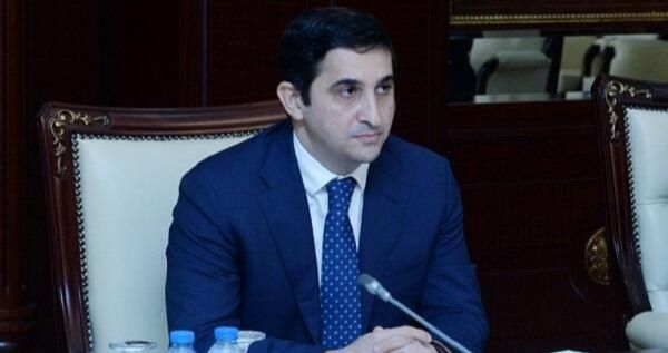 Nazir Elnur Mirzəyevi təqaüdə göndərdi