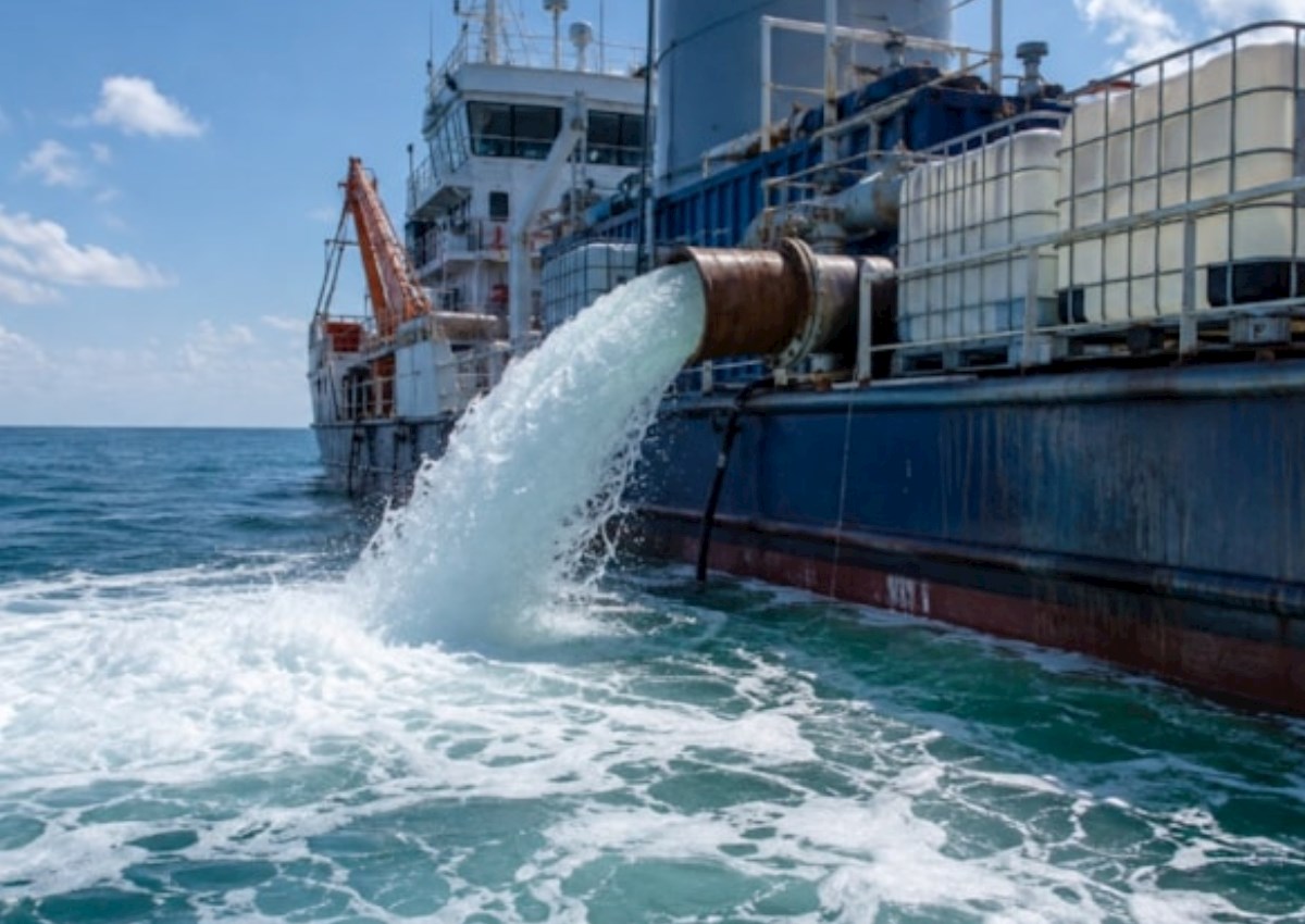 Okeana 62 ton soda tökdülər