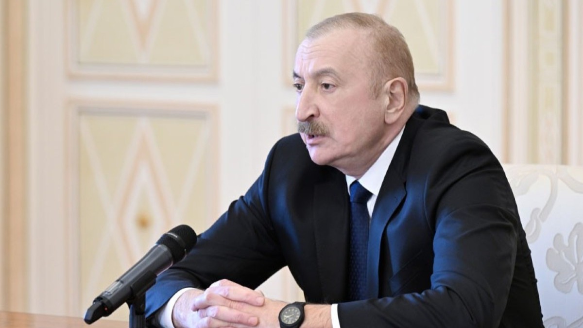 İlham Əliyev: Ermənistanla yeni yerüstü nəqliyyat kommunikasiyalarının yaradılması üzərində çalışırıq İlham Əliyev: Ermənistanla yeni yerüstü nəqliyyat kommunikasiyalarının yaradılması üzərində çalışırıq