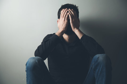 20 yaşlı gəncin bir anlıq əsəbi həbslə nəticələndi