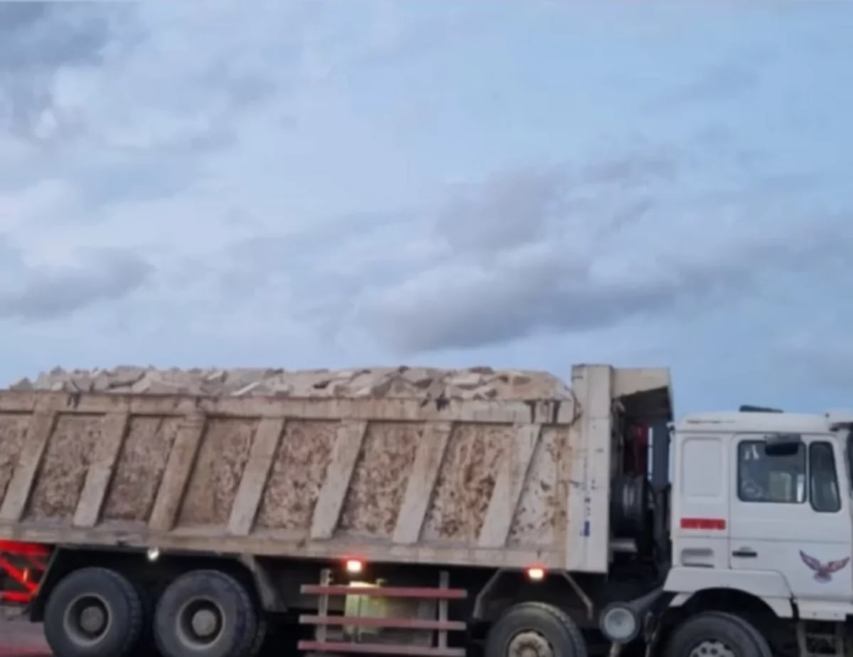 Yük maşınına normadan 34 ton artıq yük vurdular -Təhlükəli mənzərə - VİDEO