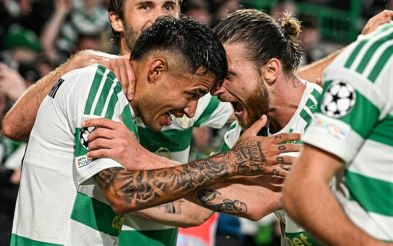 Kamilo Duran Şotlandiyada ayın futbolçusu seçildi- Foto