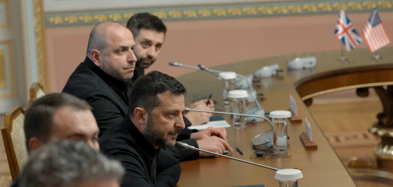 Zelenski Trampın elçilərinə: "Siz bugün paytaxtdakı vətəndaşlarımız üçün "Patriot" sistemlərindən də yaxşı işlədiniz"