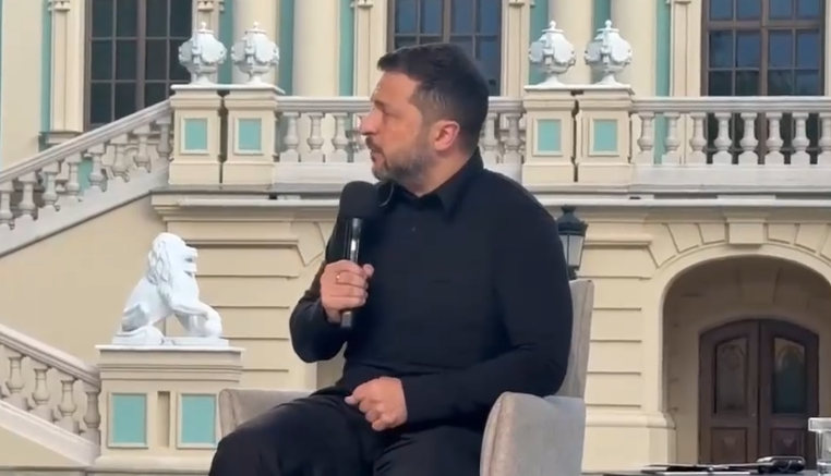 Zelenski: "Görünür, müharibə həm də qış aylarında davam edəcək" - VİDEO Zelenski: "Görünür, müharibə həm də qış aylarında davam edəcək" - VİDEO