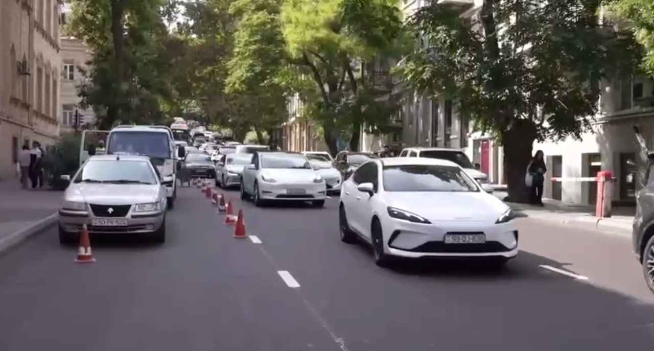 Yeni tədris ilində yollardakı təhlükəsizliklə bağlı XƏBƏRDARLIQ – VİDEO Yeni tədris ilində yollardakı təhlükəsizliklə bağlı XƏBƏRDARLIQ – VİDEO
