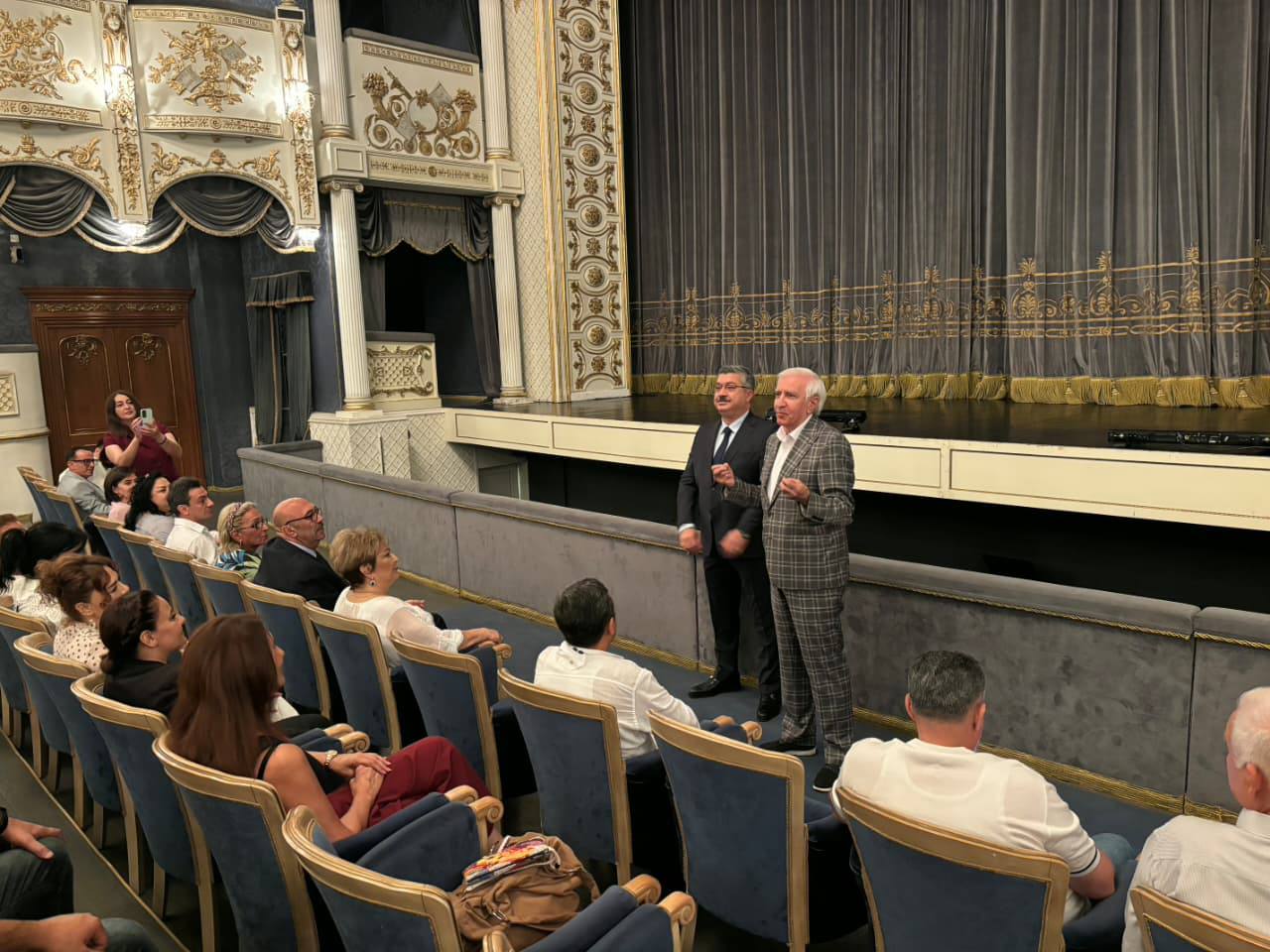Bir əsrdən çoxdur SƏHNƏDƏ - Musiqili Teatr yeni mövsümə &ldquo;Arşın mal alan&rdquo;la başlayır &ndash; FOTO