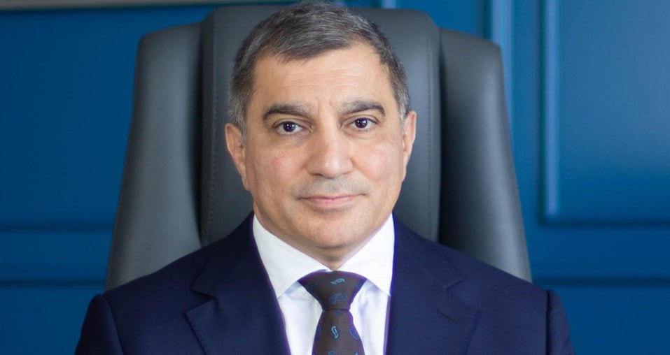 Ruslan Əlixanov vəzifəsindən azad edildi